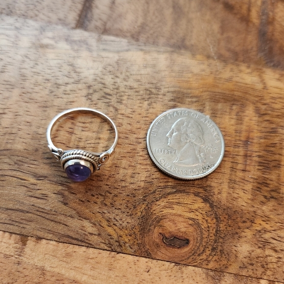 NEW Sterling Silver 925 Round Bezel Set Amethyst Ring Size 8 - Picture 3 of 9